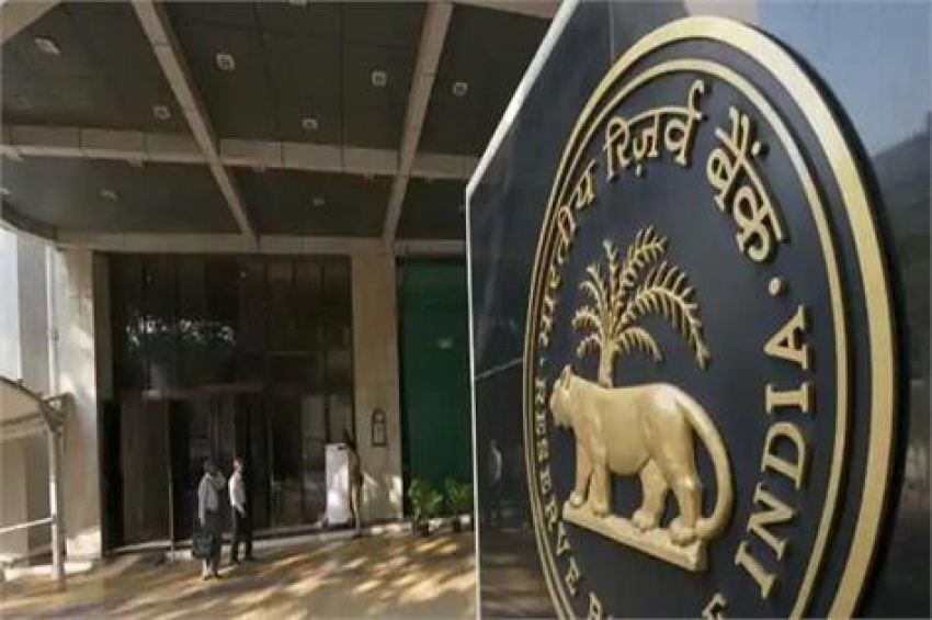 RBI ਅਧਿਕਾਰੀ ਦਾ ਸੁਝਾਅ, ਬੈਂਕਾਂ ਦੇ ਨਿੱਜੀਕਰਣ ਦੀ ਜਗ੍ਹਾ ਹਿੱਸੇਦਾਰੀ ਘਟਾਏ ਸਰਕਾਰ